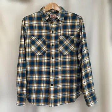 코지마 진스 플란넬 셔츠 파랑과 옐로우 컬러의 체크 무늬