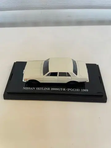 교쇼 스카이라인 GTR 미니카