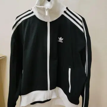 adidas 트랙 탑 블랙/화이트 XS 거의 새상품 BOX 타입 레어
