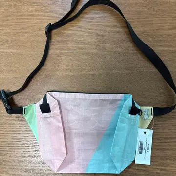 하이테일 디자인즈 패니 팩 파스텔