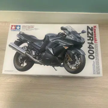t169 가와사키 ZZR1400 1/12