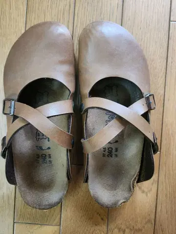 BIRKENSTOCK 브라운 24
