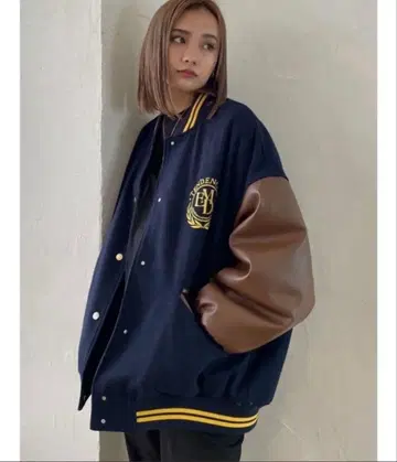 EMODA 바시티 자켓