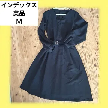 새상품급 인덱스 원피스 긴팔 겨울 상품 블랙 플레어 무릎 기장