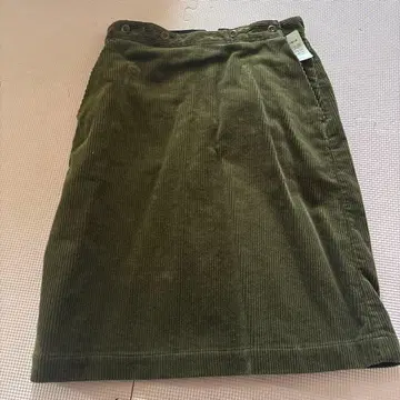 MHL 올리브 그린 코듀로이 타이트 스커트