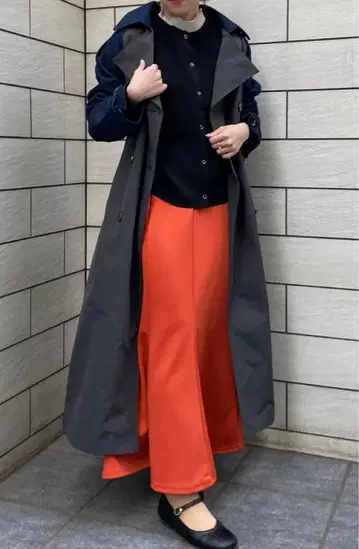 Thevon. 제본 데님 트레킹 트렌치코트 차콜 그레이