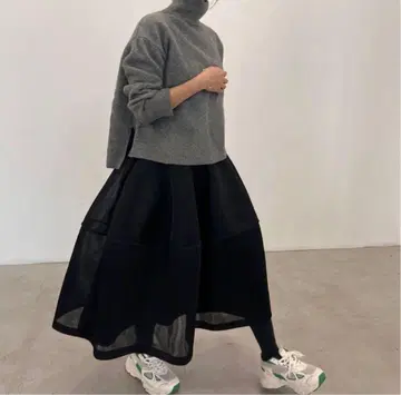 lig. 리글도트 쉬어 볼륨 스커트 S 사이즈
