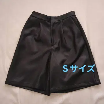 가죽 느낌 하프 팬츠 S 사이즈
