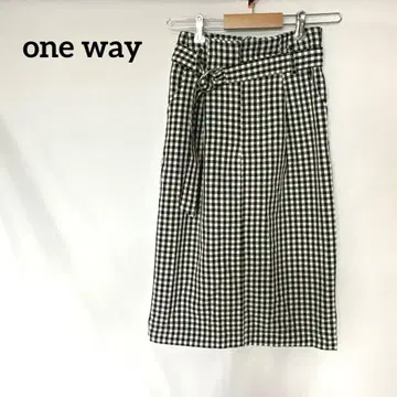 one way 원웨이 스커트 M 체크 무늬 벨트 포함 무릎 기장