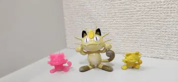 포켓몬 초기 몬코레 [나옹]과 미니 피규어