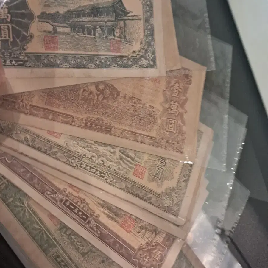 Framed Lucky 2 Dollar Bill #2달러,#미국지폐,#미사용 on Bunjang Global Site.