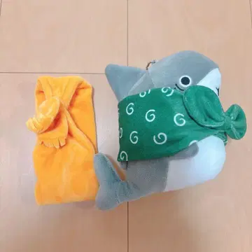 외출 아기상어 함께 외출! 쫀득한 봉제 인형 파우치