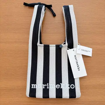 미사용 새상품 마리메꼬 Knitted Mini Tote 니트 백