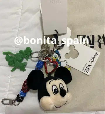 ZARA 미키마우스 멀티 참