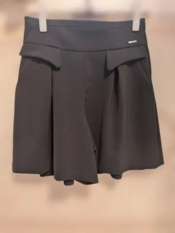 폭시 뉴욕 팬츠 스커트 브라운 브랜드 플레이트