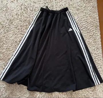 adidas 쓰리 스트라이프 니트 스커트