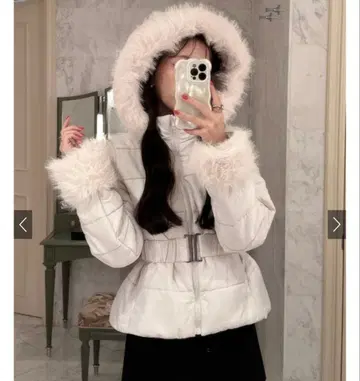 GRL 벨트 포함 퍼 충전솜 다운 자켓