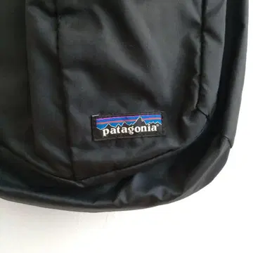 patagonia 파타고니아 울트라 라이트 블랙홀 슬링 바디백