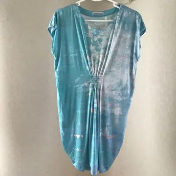 [미사용] 츠모리치사토 미나모 T셔츠 튜닉