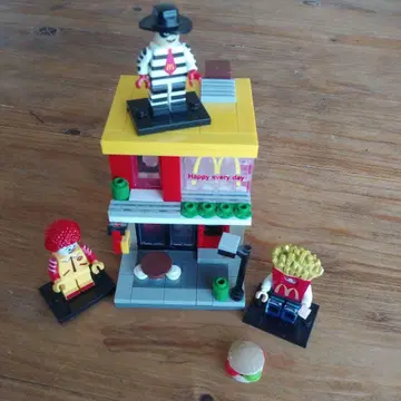 맥도날드 LEGO 호환 매장 세트