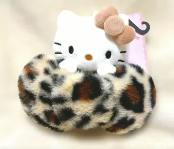 헬로키티 리본 참 레오파드 무늬 마스코트 산리오 아베일