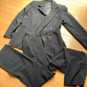 슬림하고 멋진 여성용 블랙 스트라이프 수트 셋업