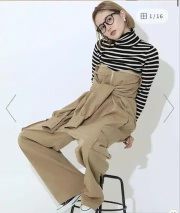 그레디 브릴리언트 프론트 지퍼 점프수트 베이지 새상품
