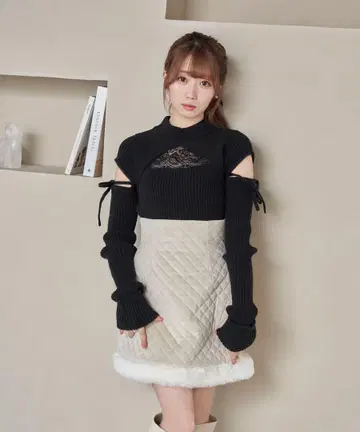 로제 뮤즈 포인트 니트 블랙