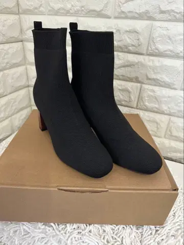 [ 새상품 ] Discoat 블랙 니트 숏부츠 힐 7cm L