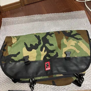 CHROME 카모플라쥬 메신저 백