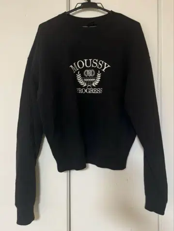 MOUSSY 블랙 크루넥 맨투맨 로고 블랙 트레이닝복