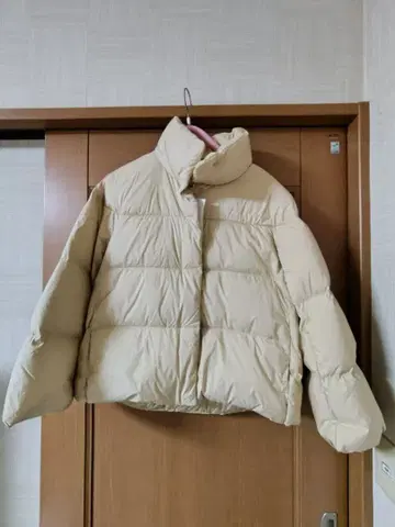파우더 소프트 다운 자켓 UNIQLO