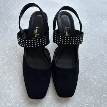 t.inaba 블랙 비쥬 장식 펌프스 23.5cm