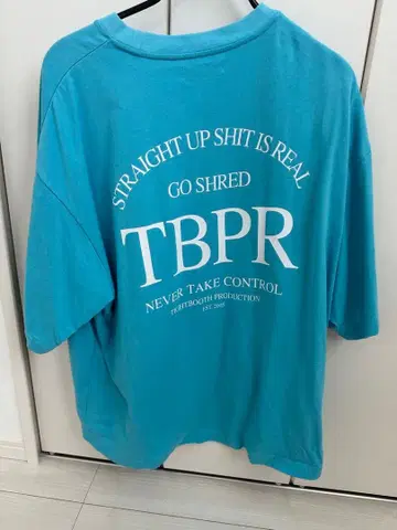 TBPR tightbooth STRAIGHT UP T-SHIRT