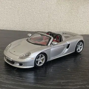 포르쉐 까레라 GT PORSCHE 1/24 미니카 실버