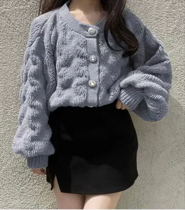 새상품급 케이블 니트 가디건 비쥬 버튼