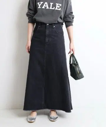 LE DENIM 플레어 컷오프 스커트 [ 세탁기 사용 가능 ]