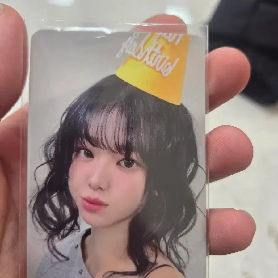 QWER | 큐더블유이알 qwer 2nd anniversary pop-up store md Chodan