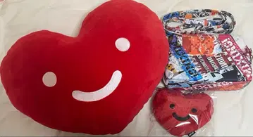 미야노 마모루 스마일 하트 쿠션 패스 케이스 파우치 미니백