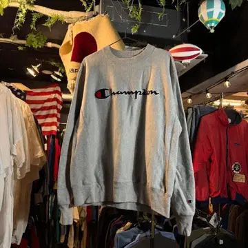 챔피언 리버스 위브 로고 자수 맨투맨