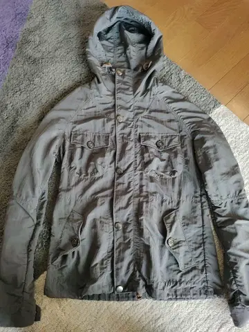 엠포리오 아르마니 그레이 후드 부착 마운틴 후드티