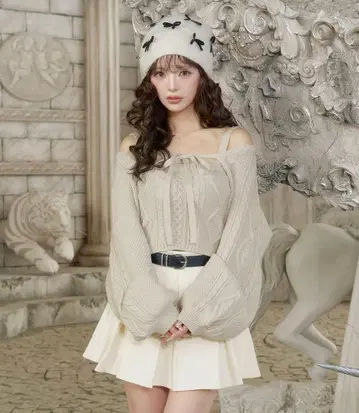 Darich 케이블 숏 니트 앙상블 IVO