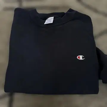 Champion 다크 네이비 맨투맨 트레이닝복