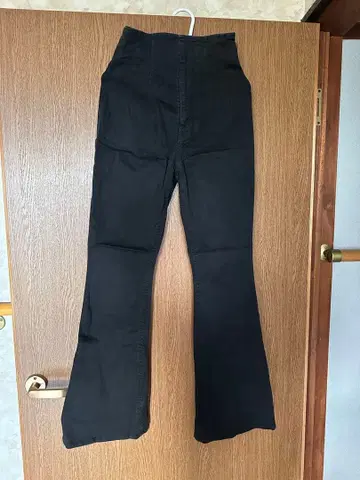 블랙 부츠컷 하이 데님
