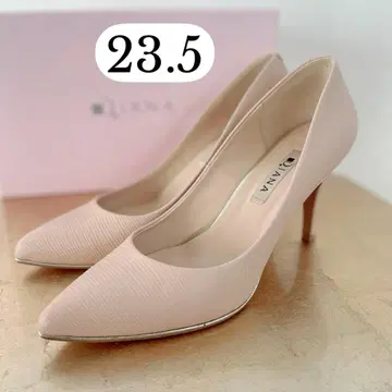 DIANA 다이애나 엠보 펌프스 23.5