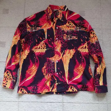 쿠티 오픈 카라 셔츠 화산 용암 산불 파이어 패턴