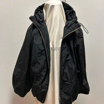 블랙 마운틴 파카