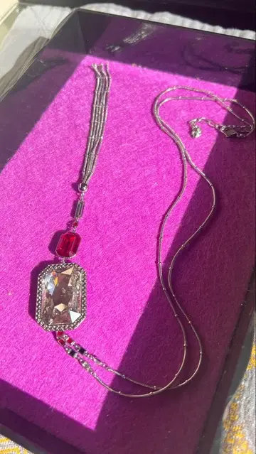 Swarovski 목걸이와 귀찌 세트