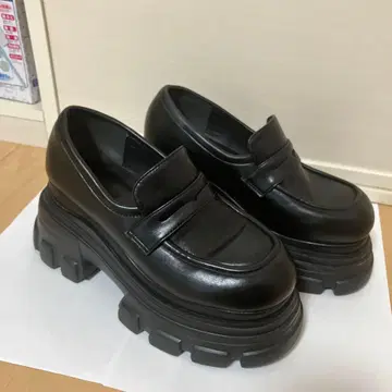 EMODA 탱크 밑창 벌키 로퍼