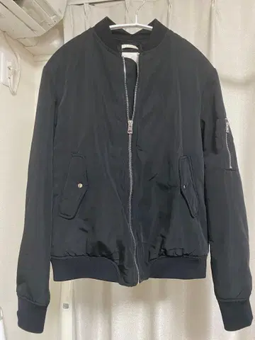 ZARA 블랙 MA-1 자켓